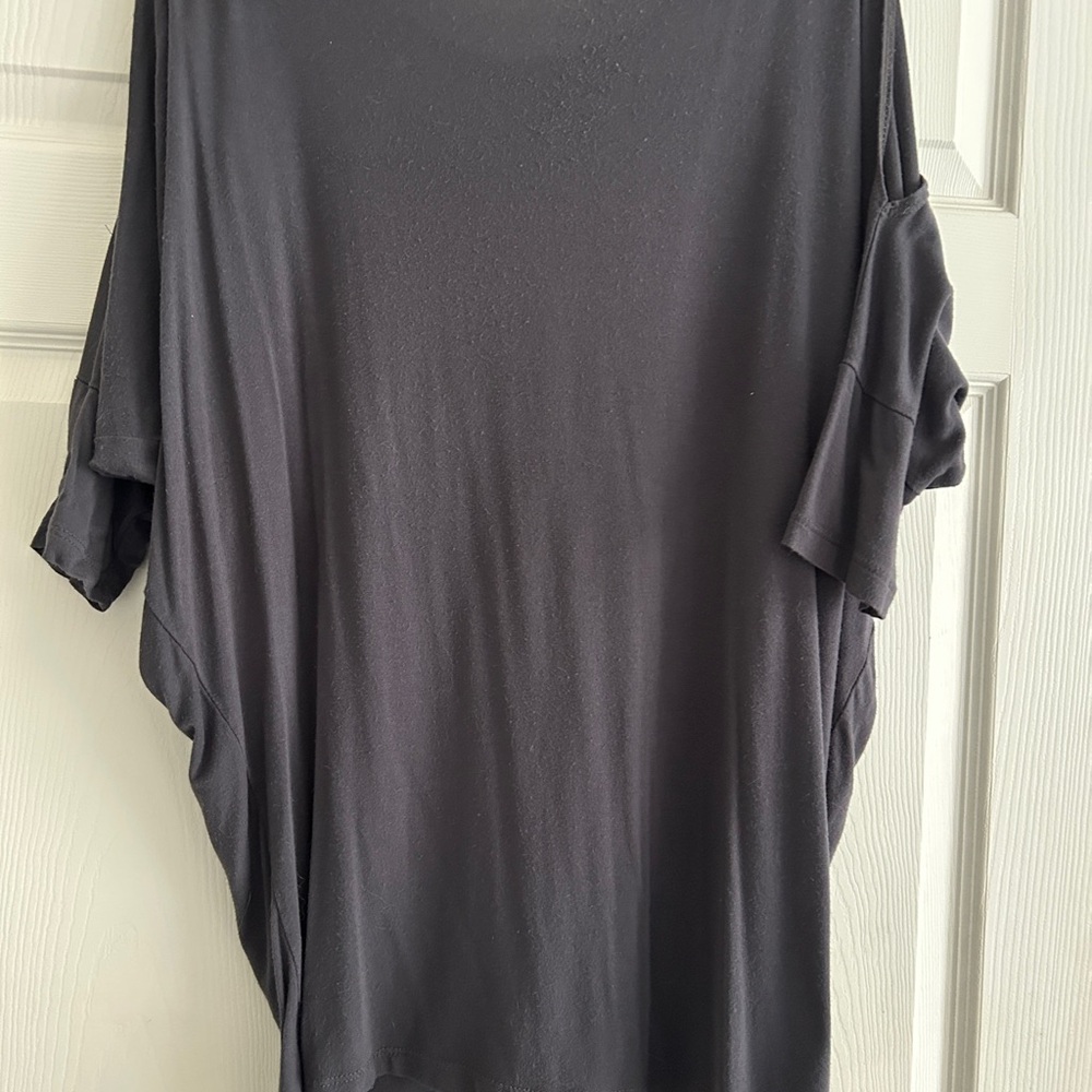Dark blue/grey shirt with shoulder cut outs.  Dolman Sleeve Tunic.  Good condt.